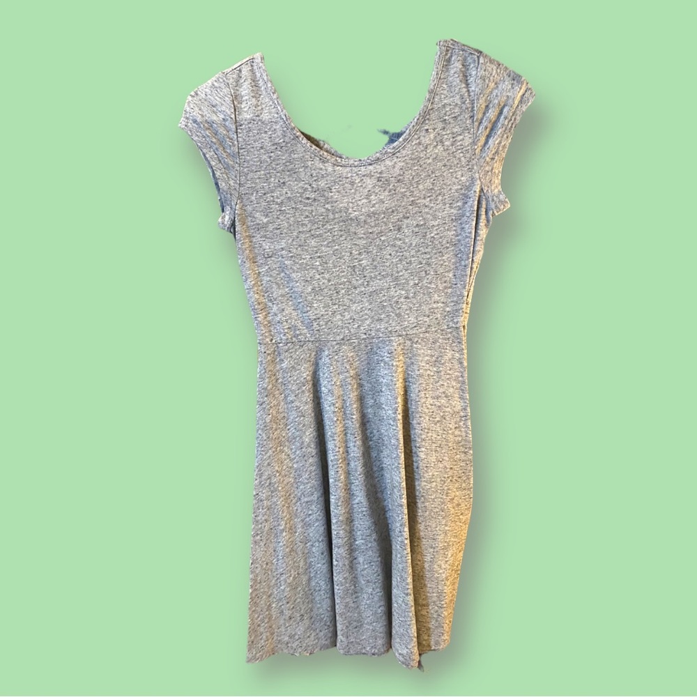Kids dress stripe backless dress in grey good as new no stains or ware and tare